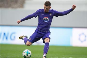 Der Auer Mario Kvesic traf zum 1:0. Foto: Sebastian Kahnert