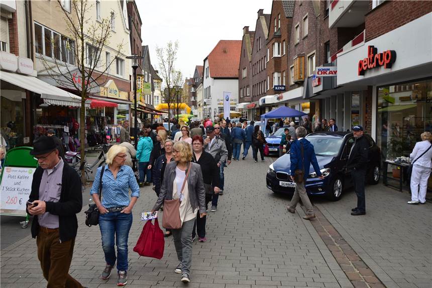 Wegen des Coronavirus: Stadt sagt den Auto- und Modefrühling und verkaufsoffenen Sonntag ab Der Auto- und Modefrühling fällt aufgrund des Coronavirus 2020 aus. Das hat das Stadtmarketing am 13. März bekannt gegeben.