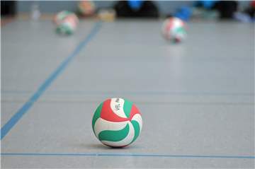 Der Ball ruht: Es hatte sich in den vergangenen Tagen angebahnt, nun ist es amtlich: Nahezu in sämtlichen Sportarten wird der Spiel- und Sportbetrieb bis auf Weiteres ausgesetzt. Eine nächste Entscheidung soll in den meisten Fällen nach den Osterferien getroffen werden.