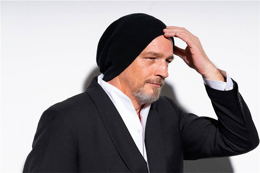 Nachholtermin von Torsten Sträter in Castrop-Rauxel wieder verschoben Der bekannte Schriftsteller und Comedian Torsten Sträter kommt auch 2022 nicht nach Castrop-Rauxel. Die Veranstaltung in der Europahalle muss zum zweiten Mal verschoben werden.