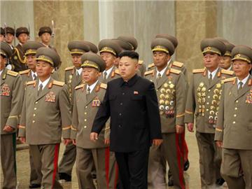 Der beleibte Kim könnte unter anderem an erblich bedingter Gicht leiden. Foto: Rodong Sinmun/Archiv