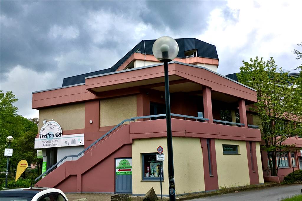 Dortmunds wohl ältester Bio-Markt hofft auf Eis-Saison: „Der Renner“ Der Bio-Markt liegt ziemlich versteckt an der Mergelteichstraße in einem Gebäudekomplex.