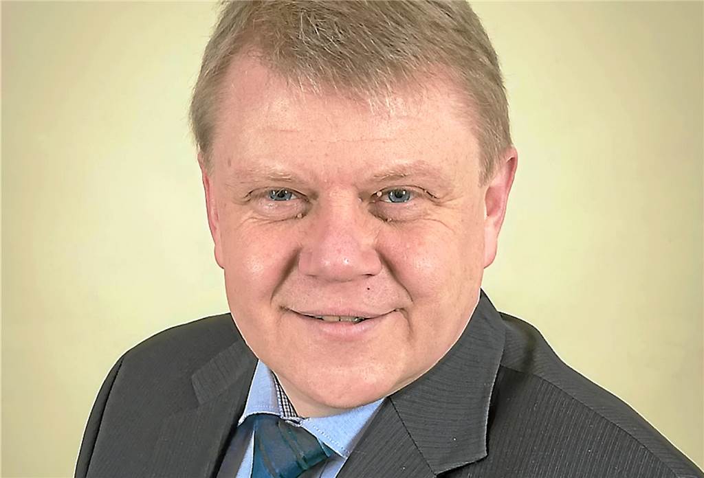 Packendes Duell in Hengeler kickt starken Mann der CDU aus dem Rat Der bisherige CDU-Fraktionsvorsitzende Helmut Stowermann gehört dem neuen Rat nicht mehr an.