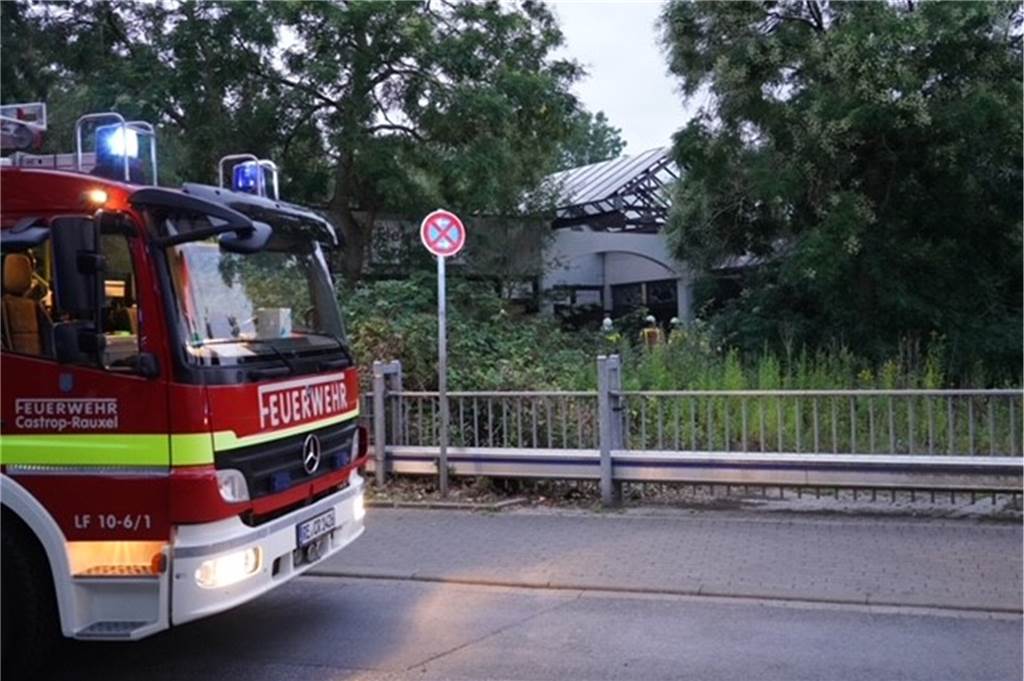 Polizei ermittelt nach Brand in früherer Fleischerei in Castrop-Rauxel Der Brand war schnell gelöscht, die Feuerwehr konnte nach 40 Minuten ausrücken.