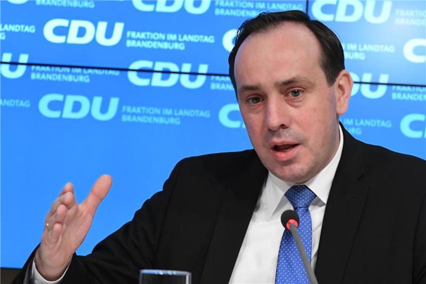 CDU und Linke als Koalitionspartner? Der Brandenburger CDU-Landeschef Ingo Senftleben kann sich eine Koalition mit der Linkspartei vorstellen. Foto: Bernd Settnik