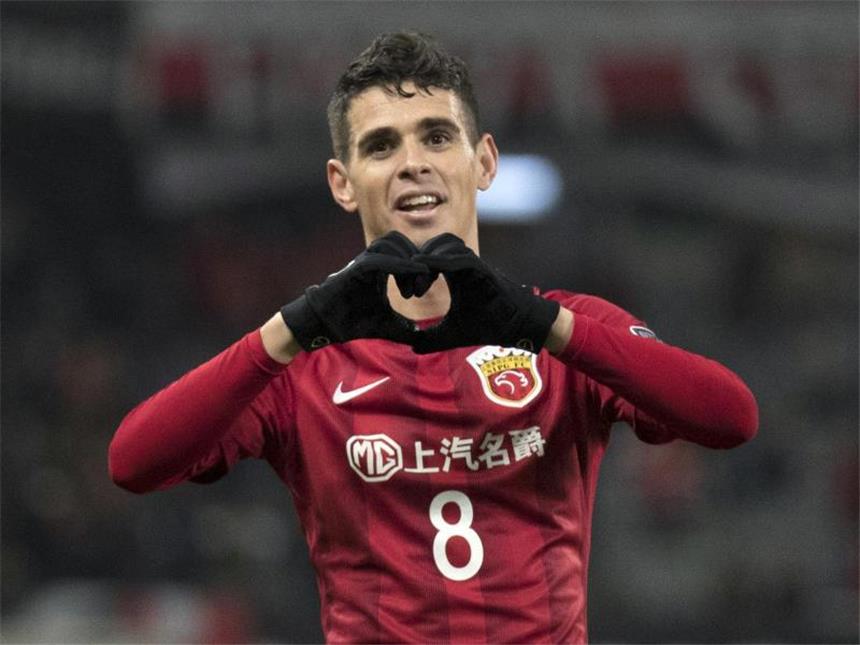 Chinas Super League steht vor spannender Saison Der Brasilianer Oscar spielt in China für Shanghai SIPG. Foto: Chinatopix