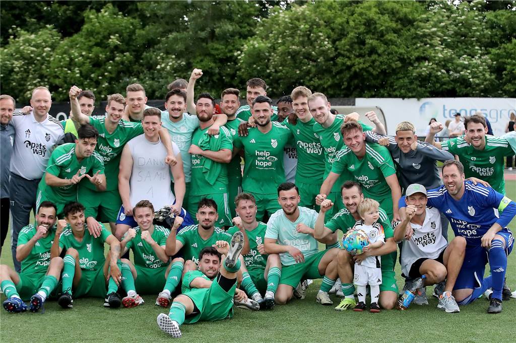 Der BSV Schüren schafft den Klassenerhalt in der Westfalenliga, Hombruch steigt in die Landesliga ab. 