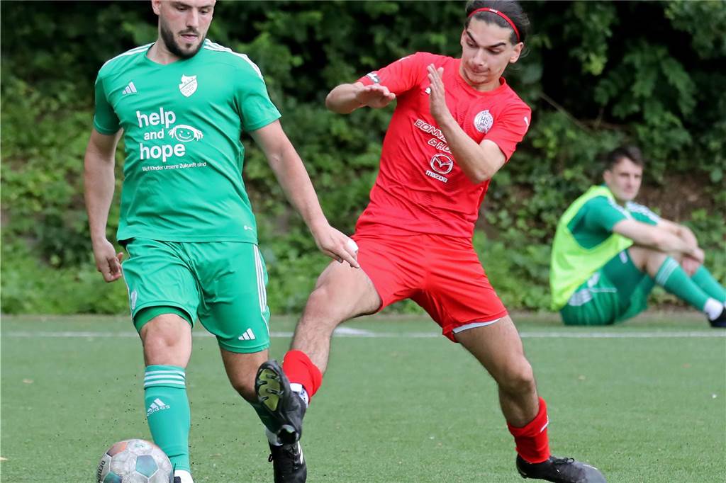 Der BSV Schüren schafft den Klassenerhalt in der Westfalenliga, Hombruch steigt in die Landesliga ab. 