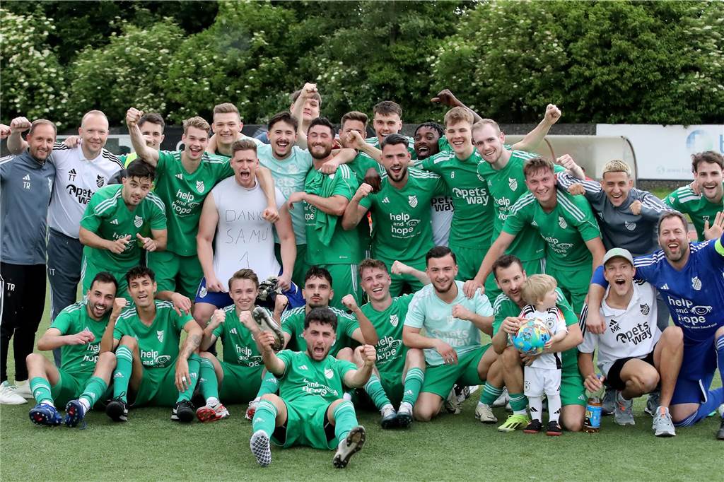 Der BSV Schüren schafft den Klassenerhalt in der Westfalenliga, Hombruch steigt in die Landesliga ab. 