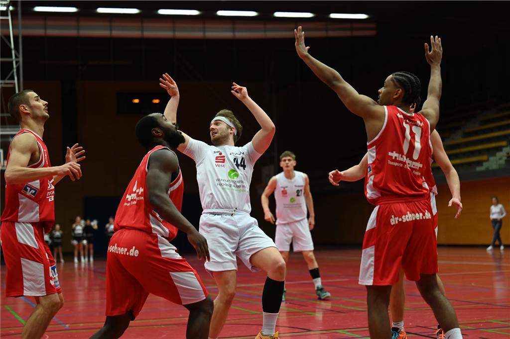 Der BSV Wulfen setzte sich knapp im Derby bei Citybasket Recklinghausen durch.