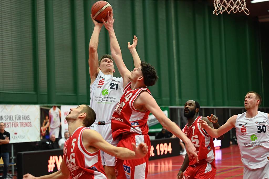 Der BSV Wulfen setzte sich knapp im Derby bei Citybasket Recklinghausen durch.