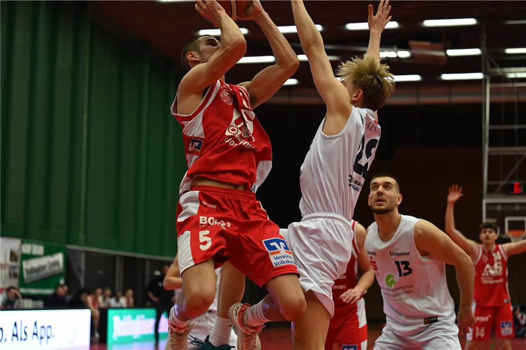 Der BSV Wulfen setzte sich knapp im Derby bei Citybasket Recklinghausen durch.