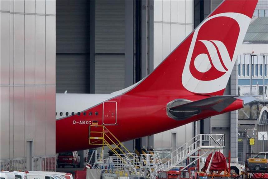 Air-Berlin-Insolvenz trifft mehr als eine Million Kunden Der Bundeskredit hatte Air Berlin im vergangenen Herbst zunächst noch in der Luft gehalten und so den Verkauf ermöglicht. Foto: Roland Weihrauch