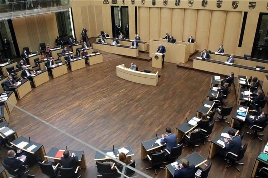 Lockerungen kommen: Auch Bundesrat beschließt neue Freiheiten für Geimpfte und Genesene Der Bundesrat (Archivbild) hat heute den Lockerungen für Geimpfte und Genesene zugestimmt.