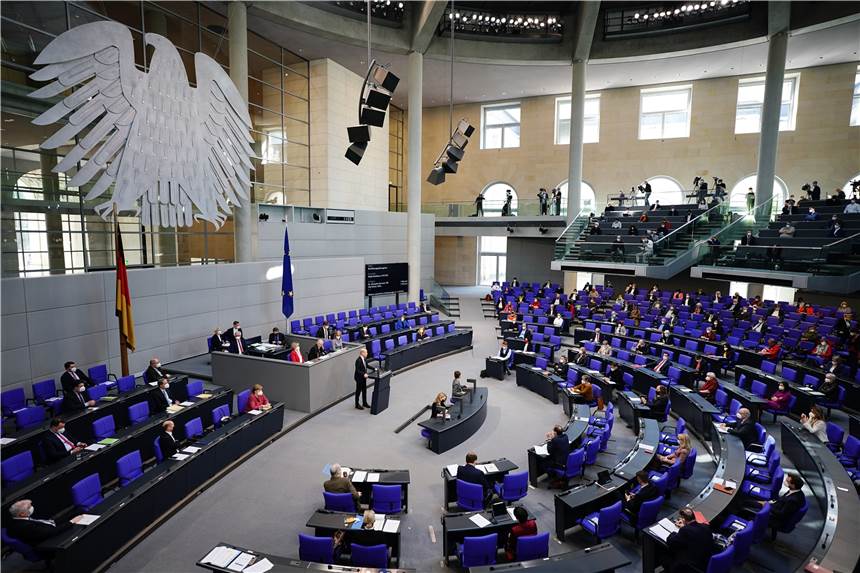 Corona-Notbremse und Co. – die Kernpunkte des Infektionsschutzgesetzes Der Bundestag hat am Mittwoch (21. April) der Bundes-Notbremse zugestimmt.