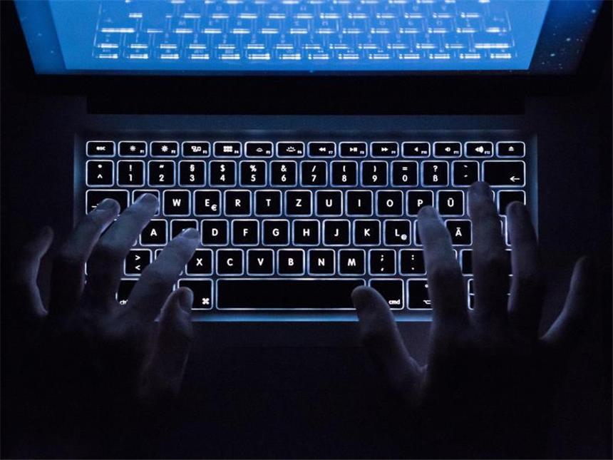 Schutz des Bundestags-Netzwerks vor Hackern hat Lücken Der Bundestag soll nicht ausreichend vor Cyberangriffen geschützt sein. Foto: Silas Stein