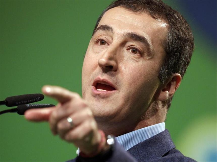 Grüne setzen mit Realo-Politik aufs Regieren Der Bundesvorsitzende von Bündnis 90/Die Grünen, Cem Özdemir, ist als Vorsitzende bestätigt worden. Foto: Rainer Jensen