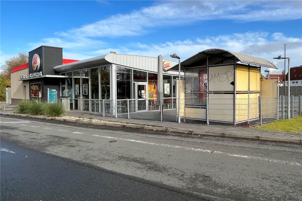 Nach Brand: Termin für die Wiedereröffnung von Burger King steht fest Der Burger King an der B235 in Castrop-Rauxel.