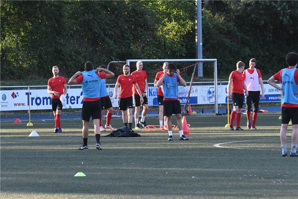 Der BV Brambauer hat die erste Trainingseinheit in der Vorbereitung hinter sich.