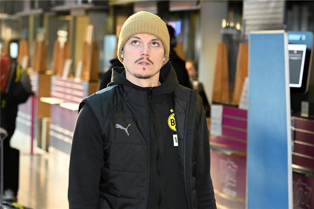 Der BVB auf dem Weg nach Heidenheim.