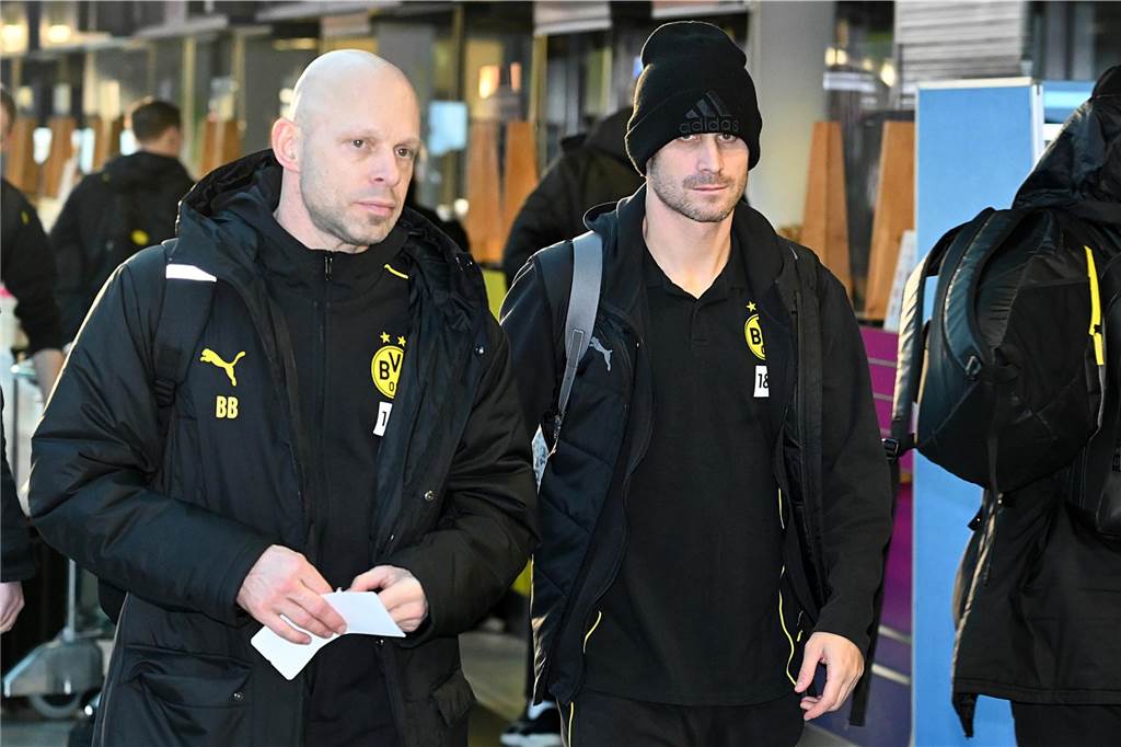 Der BVB auf dem Weg nach Heidenheim.
