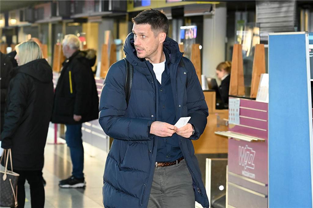 Der BVB auf dem Weg nach Heidenheim.
