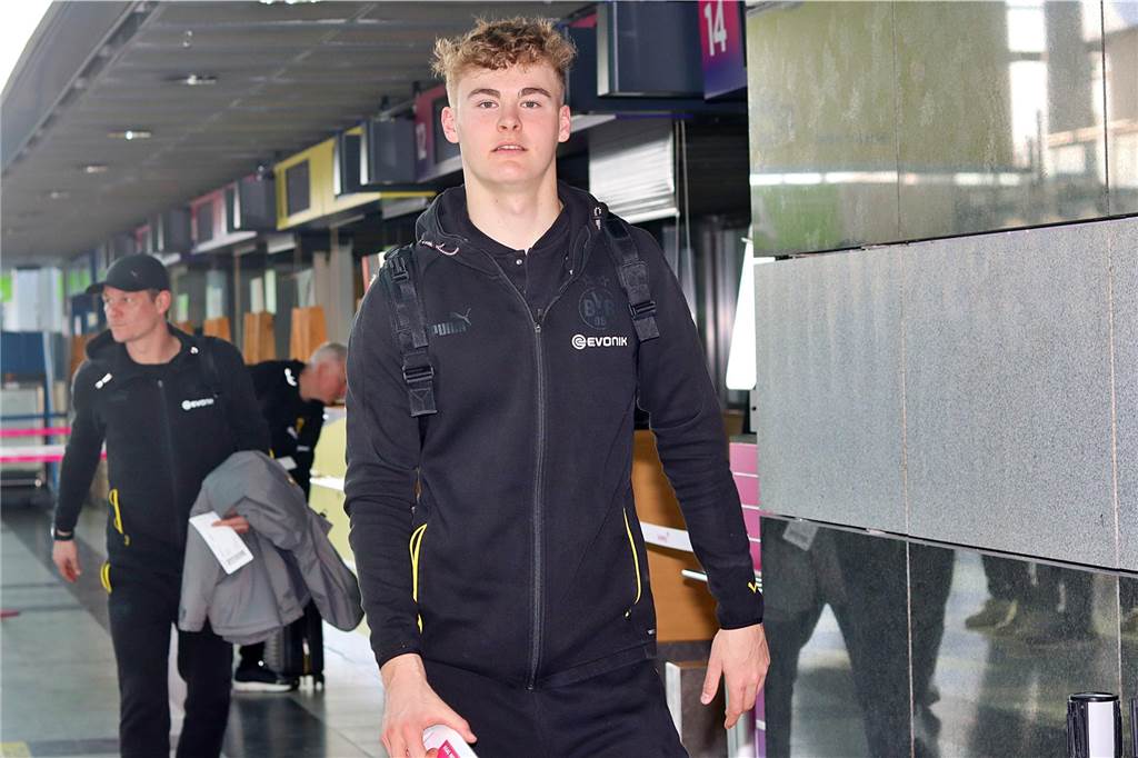 Der BVB auf dem Weg nach Leipzig.