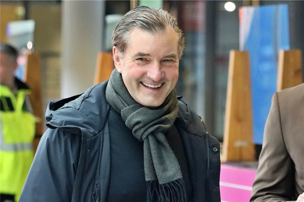Der BVB auf dem Weg nach London.