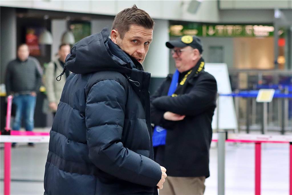 Der BVB auf dem Weg nach London.