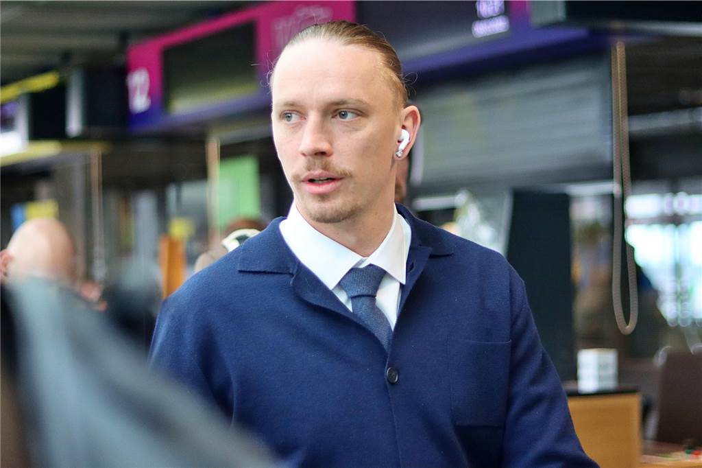 Der BVB auf dem Weg nach London.