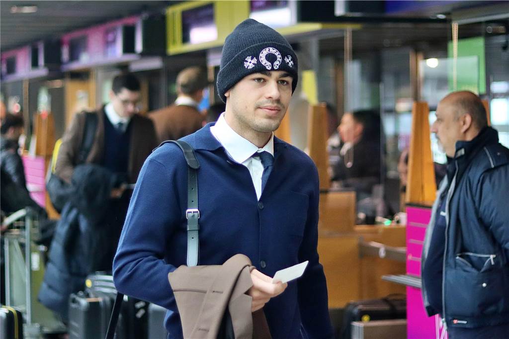Der BVB auf dem Weg nach London.