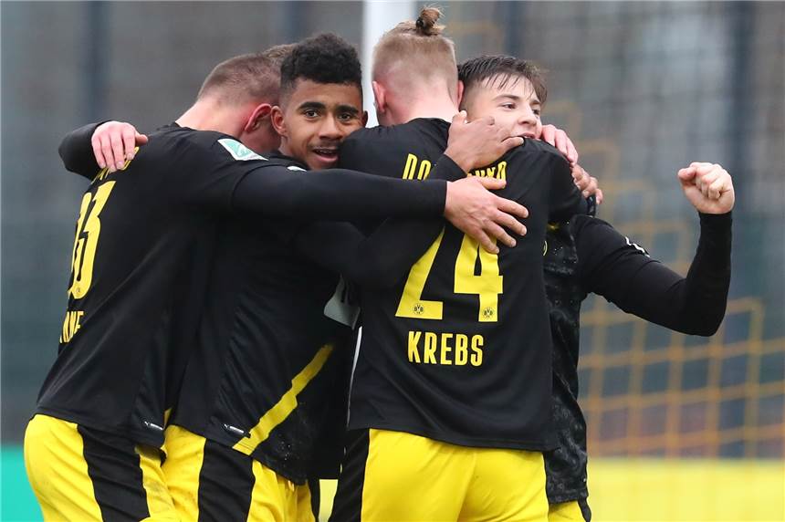 BVB II feiert Schützenfest gegen Mönchengladbach – dank 15 irren Minuten Der BVB durfte erst spät jubeln - dann aber ausgiebig.
