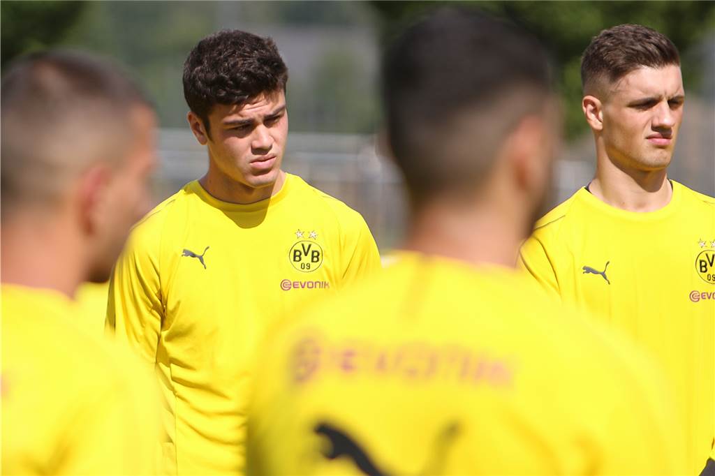 Pherai, Reyna, Morey: So funktioniert die BVB-Offensive bei Scouting und Nachwuchs Der BVB hat für die kommende Saison Giovanni Reyna für die U19 verpflichtet. Der 17-jährige US-Amerikaner will in die Fußstapfen von Christian Pulisic treten.