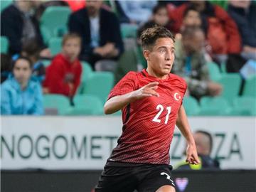 Der BVB hat sich das Talent Emre Mor geangelt. Der Türke will die Bundesliga verzaubern.