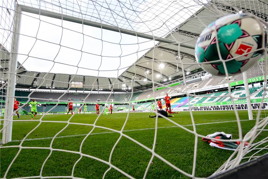 Wolfsburg gegen BVB: So verfolgen Sie das Spiel live im TV, Stream und Ticker Der BVB trifft am Samstag in der Volkswagen-Arena auf den VfL Wolfsburg.