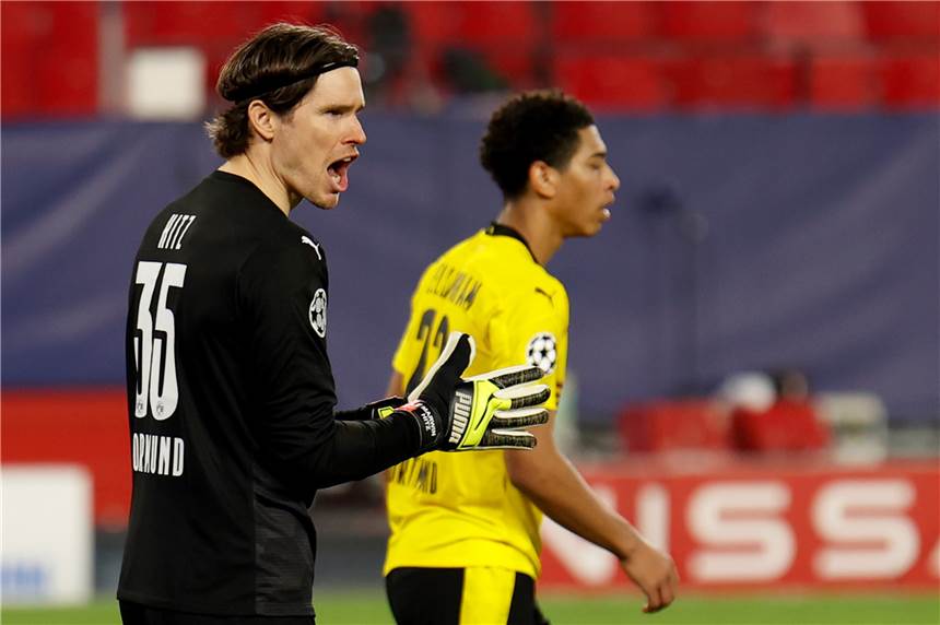 Der BVB verlängert mit Marwin Hitz.