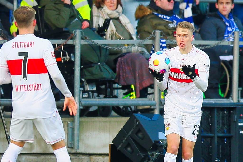 Der Castrop-Rauxeler Profi Chris Führich war rund 10,5 Kilometer unterwegs im Duell seines VfB Stuttgart beim VfL Bochum. Dieses ging mit 0:1 verloren.