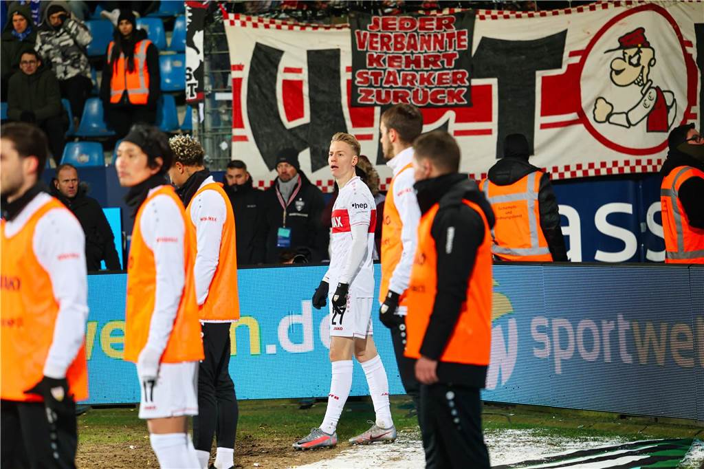 Der Castrop-Rauxeler Profi Chris Führich war rund 10,5 Kilometer unterwegs im Duell seines VfB Stuttgart beim VfL Bochum. Dieses ging mit 0:1 verloren.