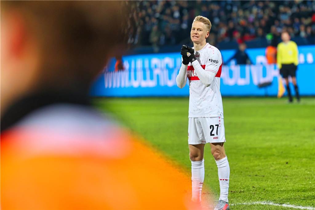 Der Castrop-Rauxeler Profi Chris Führich war rund 10,5 Kilometer unterwegs im Duell seines VfB Stuttgart beim VfL Bochum. Dieses ging mit 0:1 verloren.
