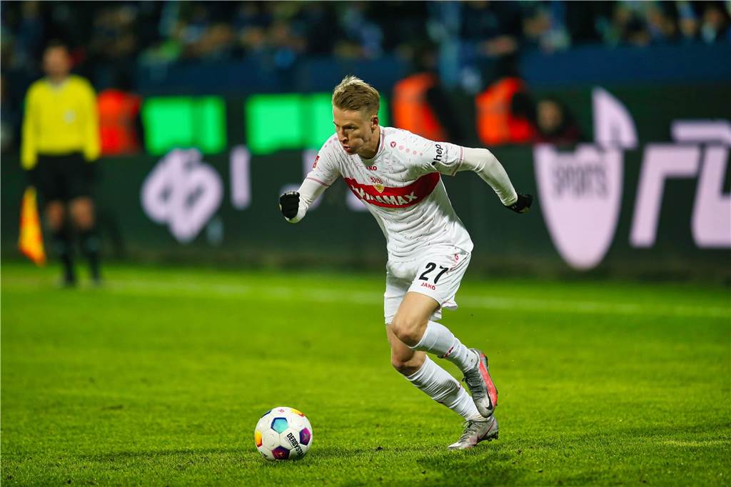 Der Castrop-Rauxeler Profi Chris Führich war rund 10,5 Kilometer unterwegs im Duell seines VfB Stuttgart beim VfL Bochum. Dieses ging mit 0:1 verloren.