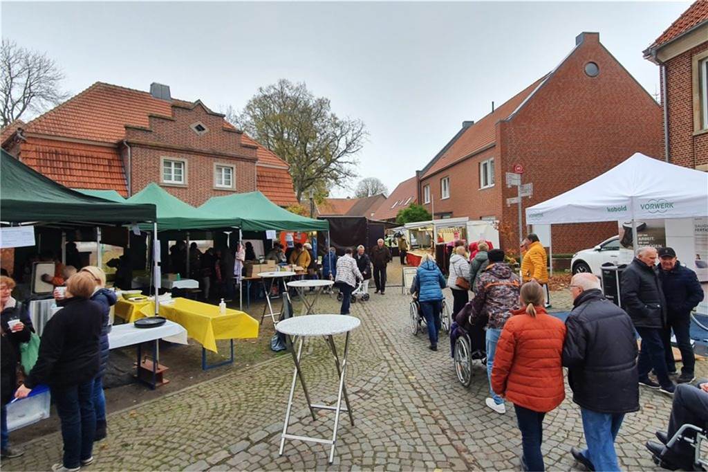 Clemensmarkt-Tradition: Am 21. November wird wieder das Festzelt aufgebaut Der Clemensmarkt genießt in Nienborg hohes Ansehen, es ist gelebte Tradition.