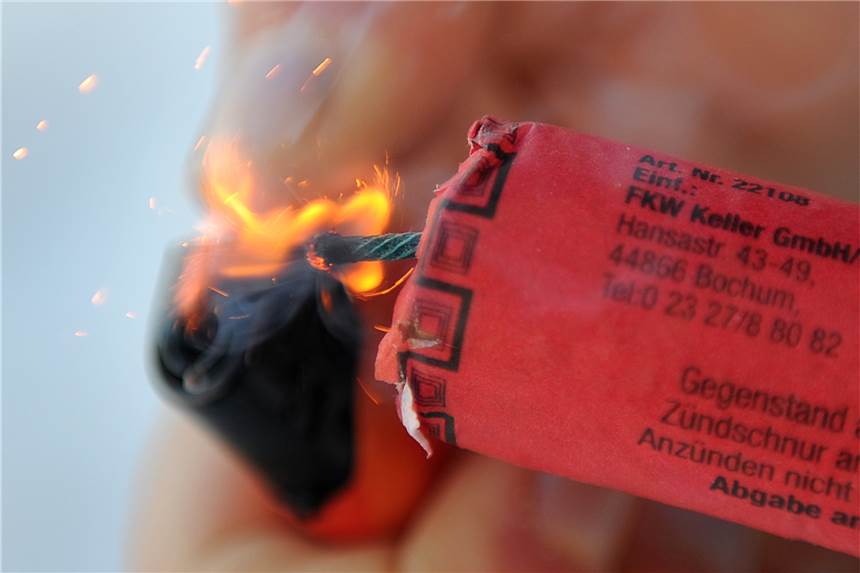 Handel warnt vor möglichem Feuerwerksverbot an Silvester Der deutsche Einzelhandel warnt vor einem möglichen Feuerwerksverbot an Silvester. (Symbolbild)