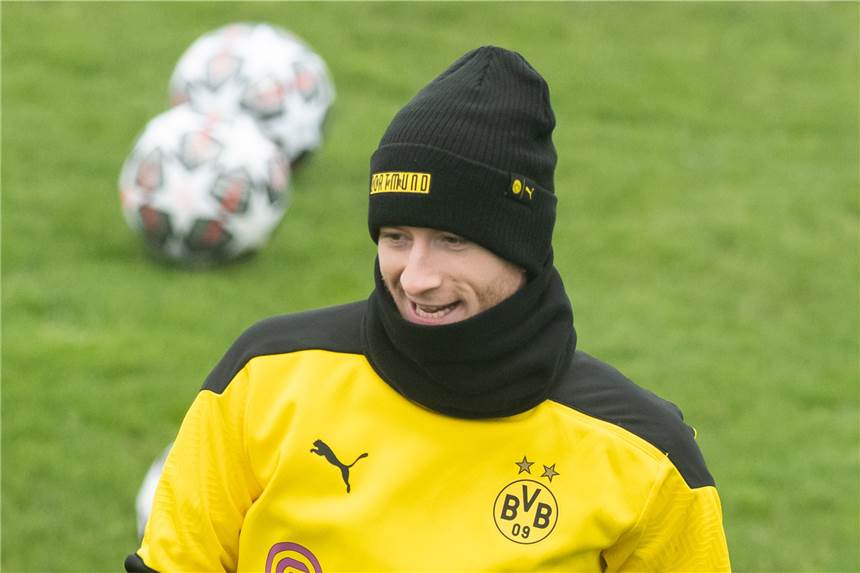 Abwertende Äußerungen: DFB ermahnt BVB-Kapitän Marco Reus Der DFB hat die Kritik von BVB-Kapitän Marco Reus (l.) nach dem Topspiel in München zurückgewiesen.