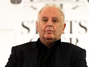 Der Dirigent Daniel Barenboim ist mit seinem Orchester im August in der Waldbühne in Berlin zu Gast. Foto: Monika Skolimowska