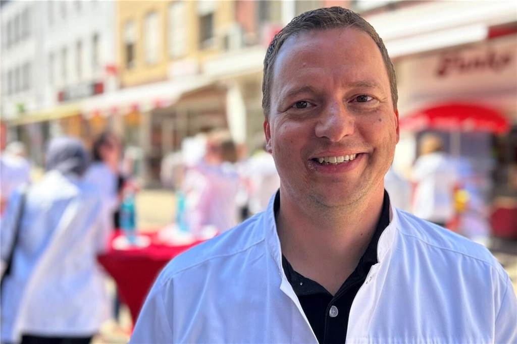 Hype um Abnehmspritze: Medikament für Diabetiker rar Der Dorstener Apotheker Gerrit Nattler in der Innenstadt.
