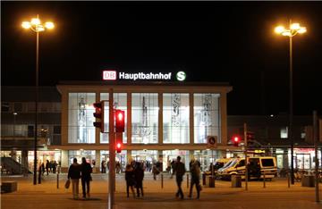 Der Dortmunder Hauptbahnhof bei Nacht.