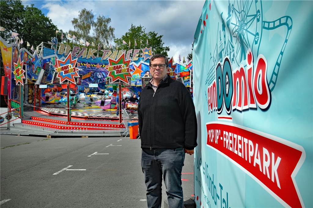 FunDOmio und Weihnachtsmarkt? Dortmunds Schausteller haben schon feste Pläne Der Dortmunder Schausteller Patrick Arens kann sich den Freizeitpark FunDOmio auch in diesem Jahr wieder vorstellen: „Wäre schön, wenn das im Sommer geht.“