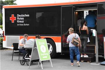 Der DRK-Impfbus ist für und im Kreis Borken nach wie vor ständig im Einsatz: Hunderte Menschen ließen sich darin in den vergangenen Wochen bei den Einsätzen im Westmünsterland impfen. 