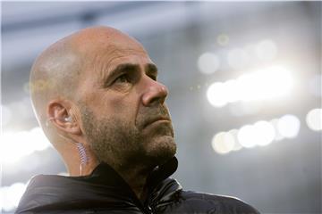 Der Druck auf BVB-Trainer Peter Bosz bleibt hoch.