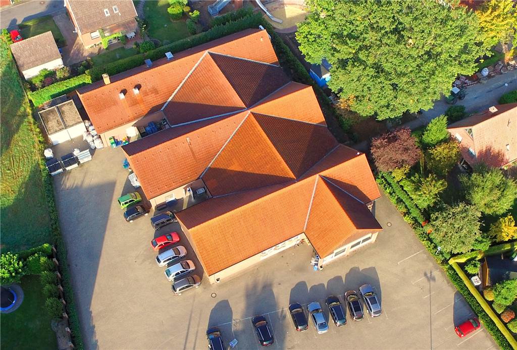 Edeka stellt seine Pläne für neuen Markt am ehemaligen Lidl-Standort vor Der Edeka an der Bahnhofstraße aus der Luft.